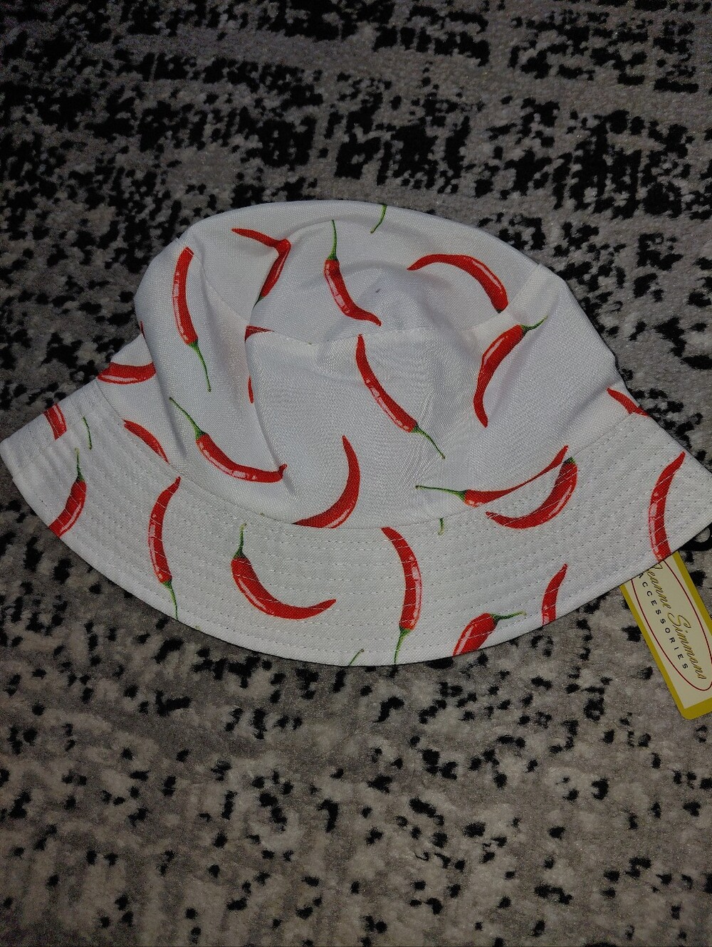 Jeanne Simmons Chili Pepper Bucket Hat White Red Cotton Short Brim NWT CC - Picture 6 of 9